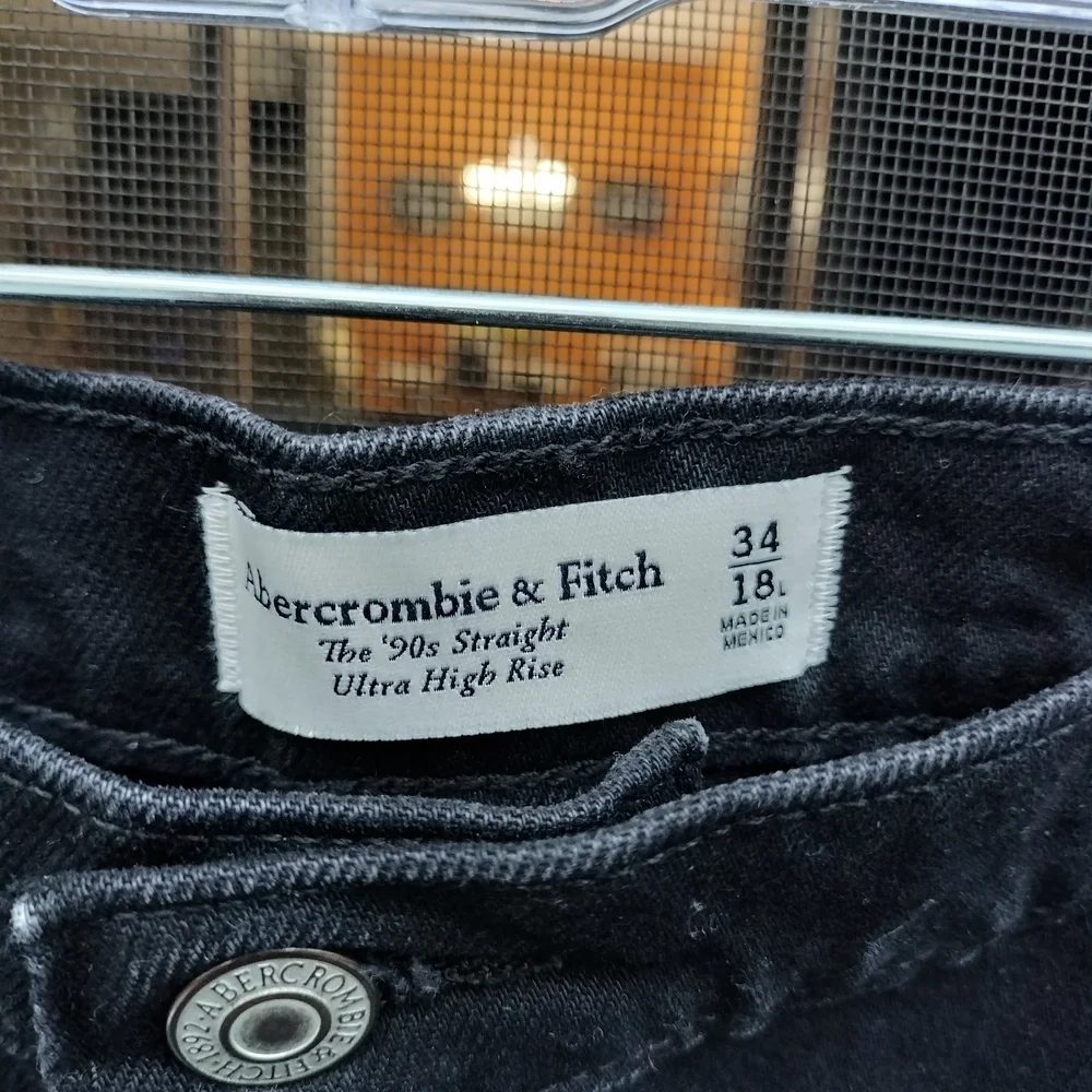 Abercrombie & Fitch Men's Jet Black Straight Jeans 34/18 L